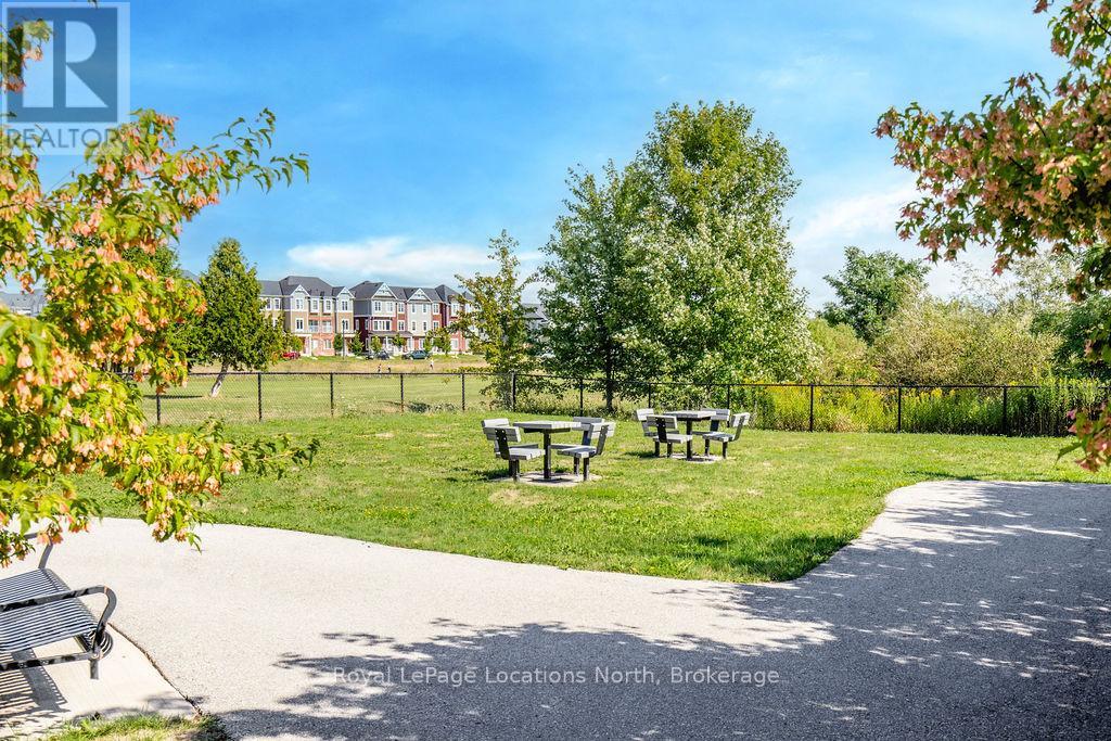 49 Providence Way, Wasaga Beach, Ontario  L9Z 0G3 - Photo 37 - S12371671