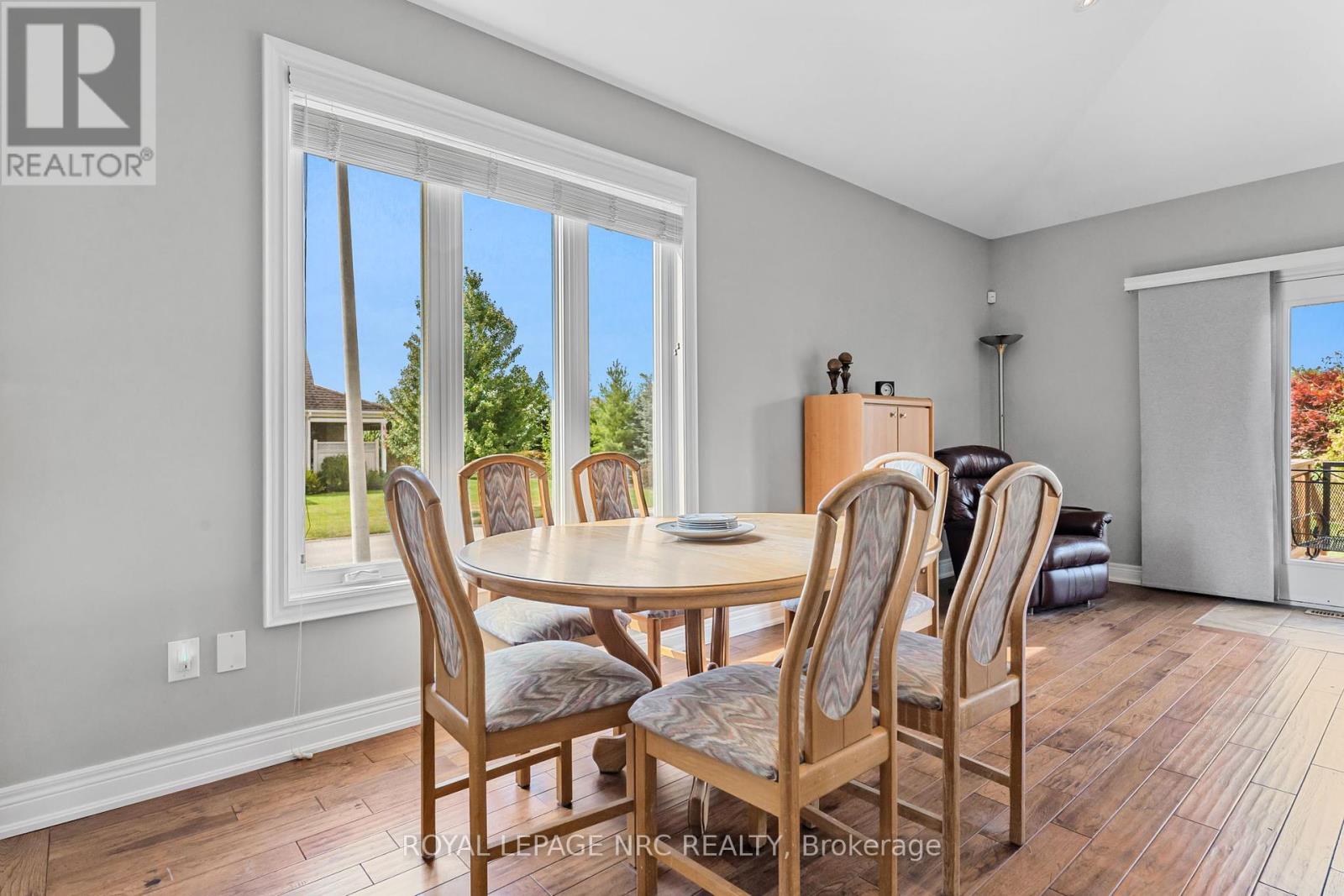 79 Sunrise Court, Fort Erie, Ontario  L0S 1N0 - Photo 14 - X12371672