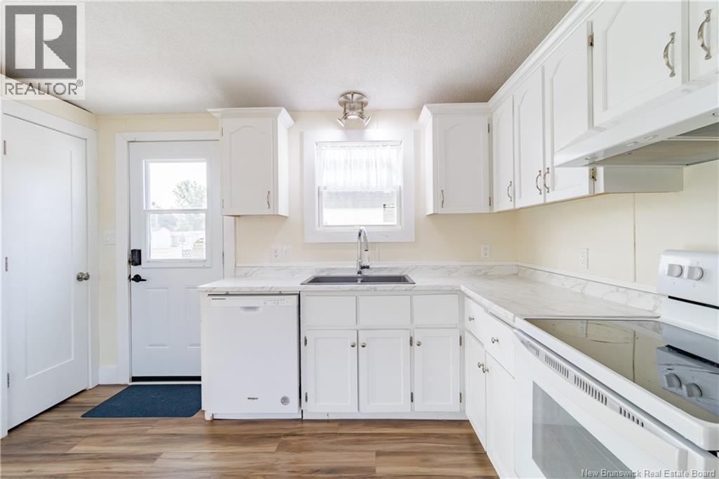 10 Hedgeview Drive, Hanwell, New Brunswick  E3B 6S1 - Photo 7 - NB121038