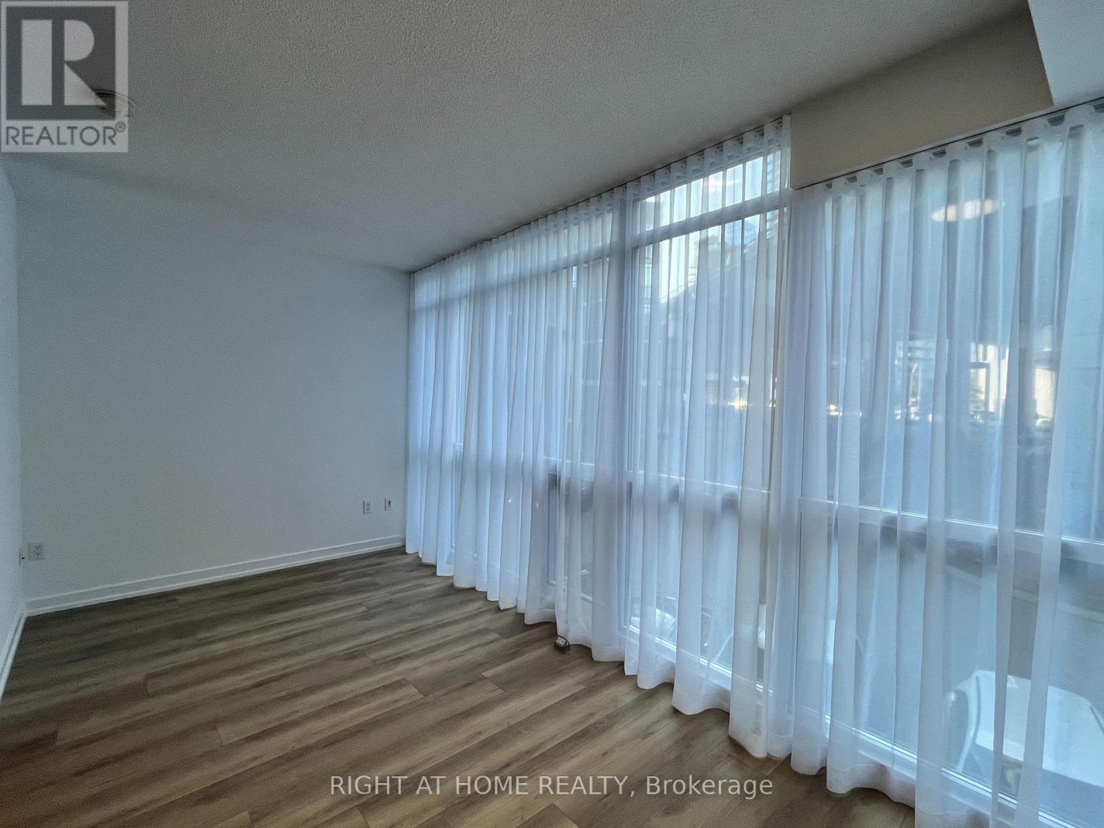 202 - 38 Dan Leckie Way, Toronto (Waterfront Communities), Ontario  M5V 2V6 - Photo 22 - C12365145