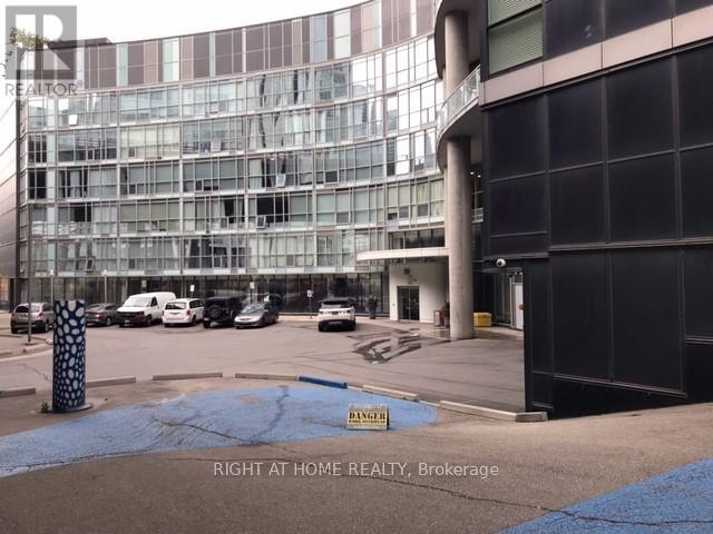 202 - 38 Dan Leckie Way, Toronto (Waterfront Communities), Ontario  M5V 2V6 - Photo 40 - C12365145