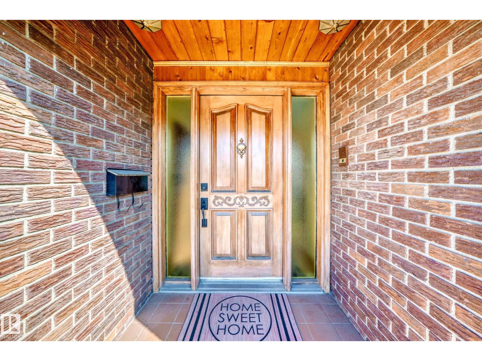 8714 152b Av Nw, Edmonton, Alberta  T5E 6H2 - Photo 4 - E4455437
