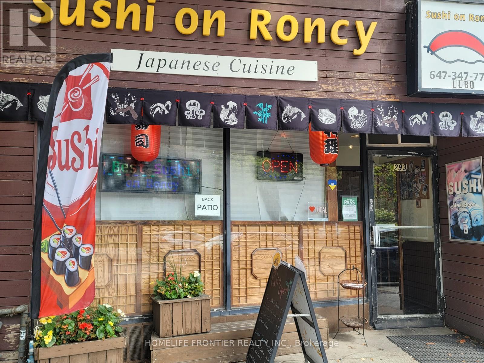 293 RONCESVALLES AVENUE, Toronto, Ontario