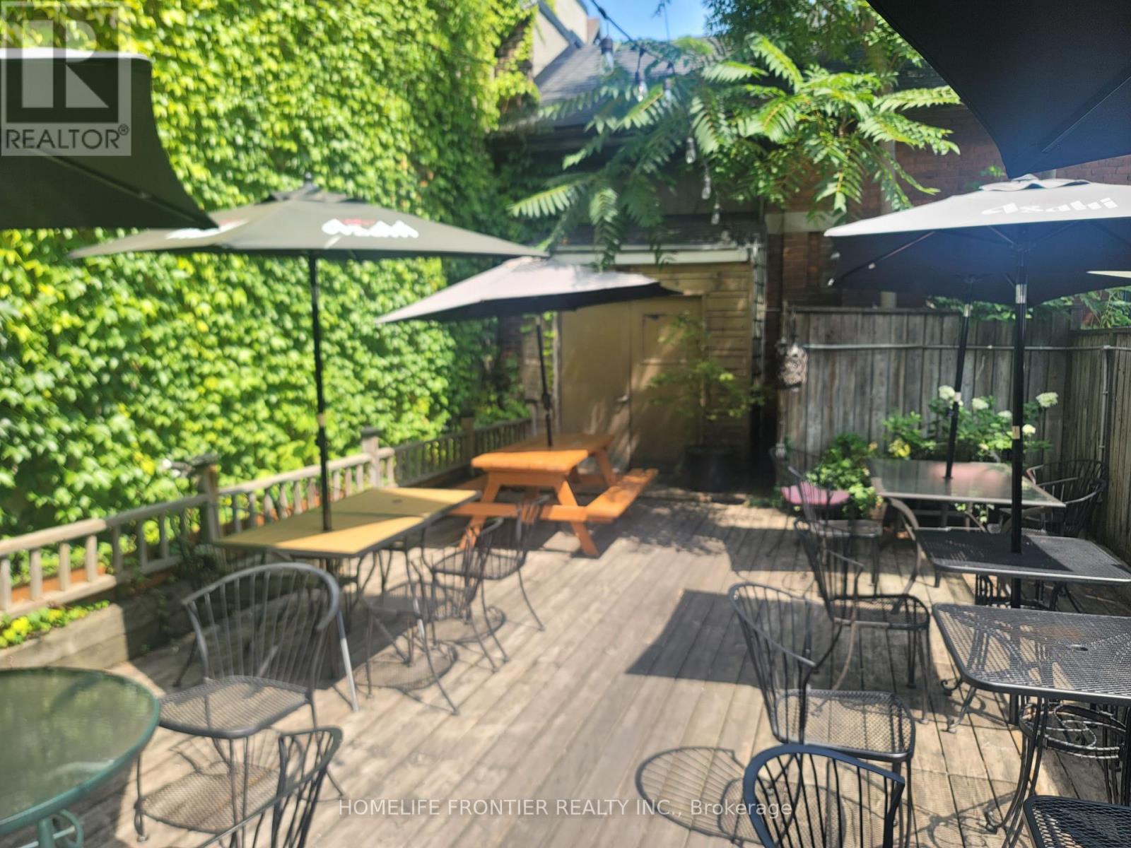 293 Roncesvalles Avenue, Toronto, Ontario  M6R 2M3 - Photo 7 - W12371687