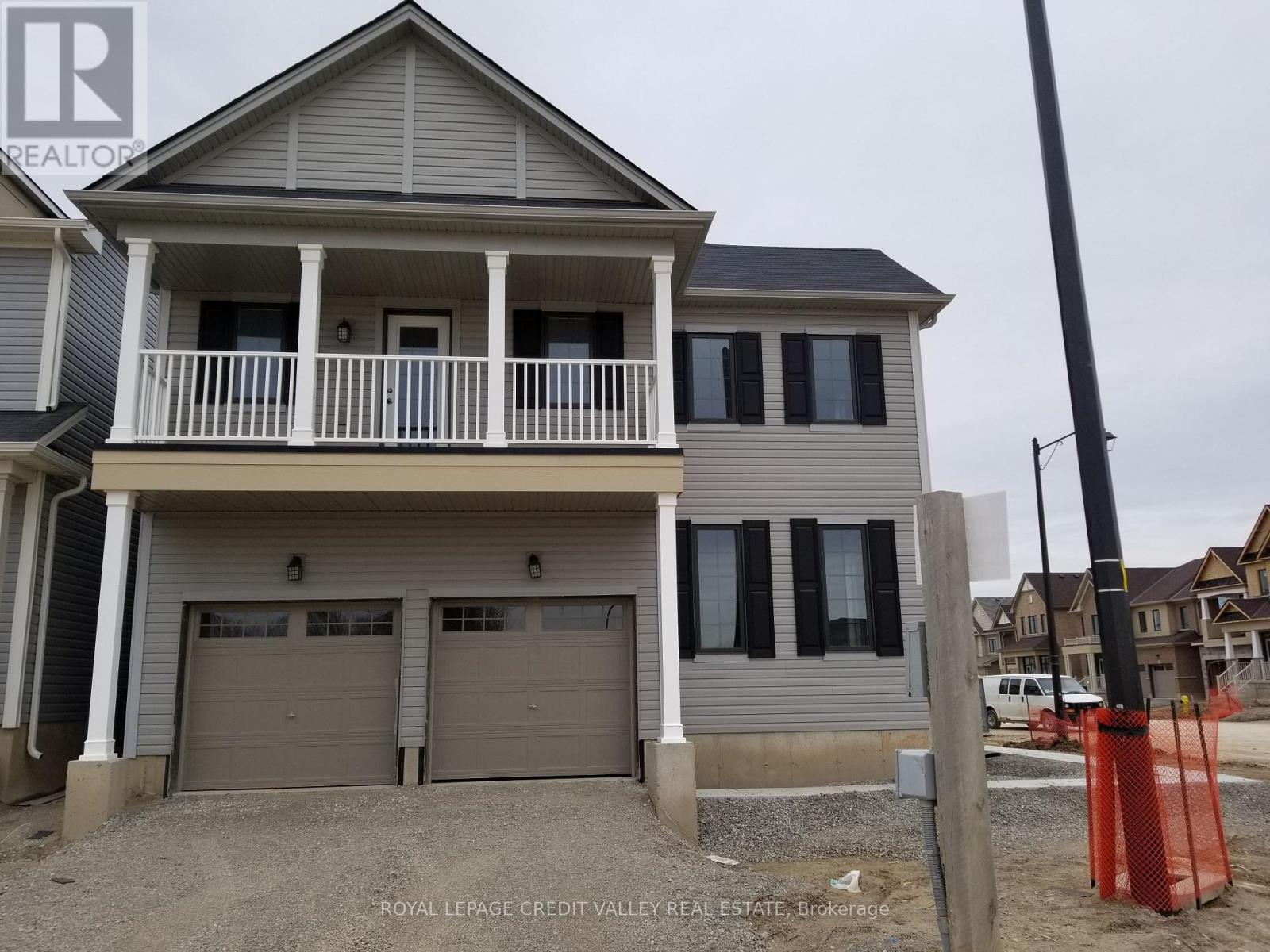 76 Fleming Crescent, Haldimand, Ontario  N3W 1V3 - Photo 2 - X12371649