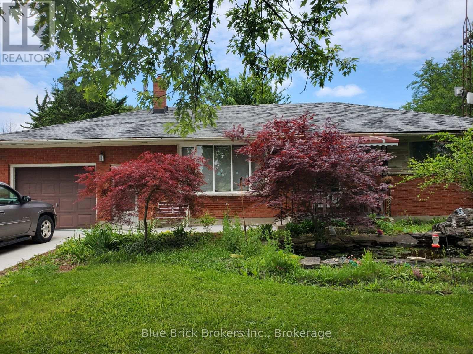 10440 Sinclair Drive N, Middlesex Centre, Ontario  N0M 2A0 - Photo 1 - X12371693