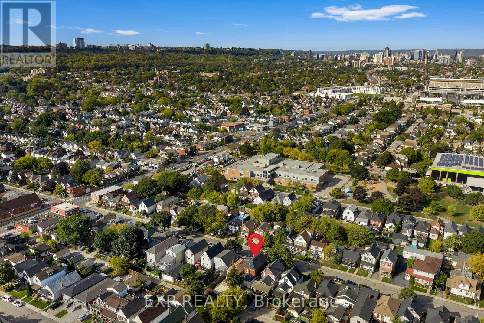 200 Kensington Avenue N, Hamilton, Ontario  L8L 7N7 - Photo 7 - X12371329