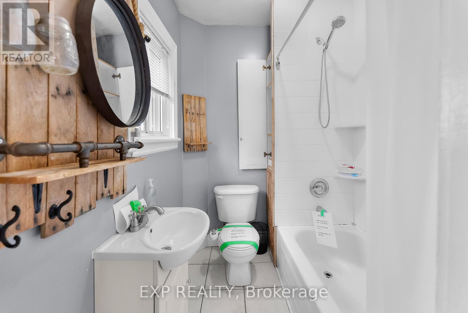 200 Kensington Avenue N, Hamilton, Ontario  L8L 7N7 - Photo 27 - X12371329