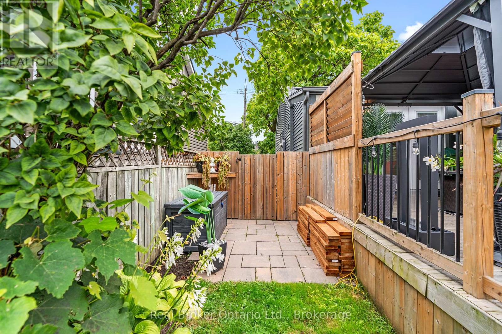 243 Adeline Avenue, Hamilton, Ontario  L8H 5T9 - Photo 21 - X12371711