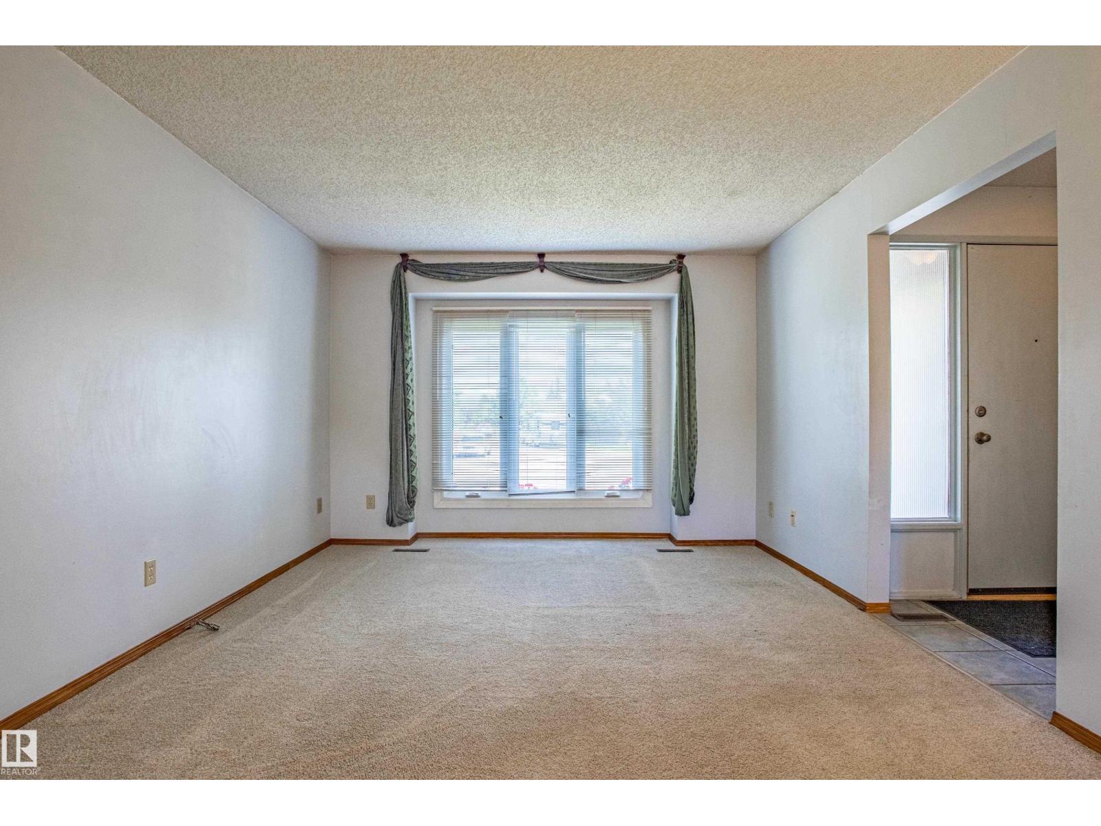 9928 181 St Nw, Edmonton, Alberta  T5T 3S1 - Photo 4 - E4441964