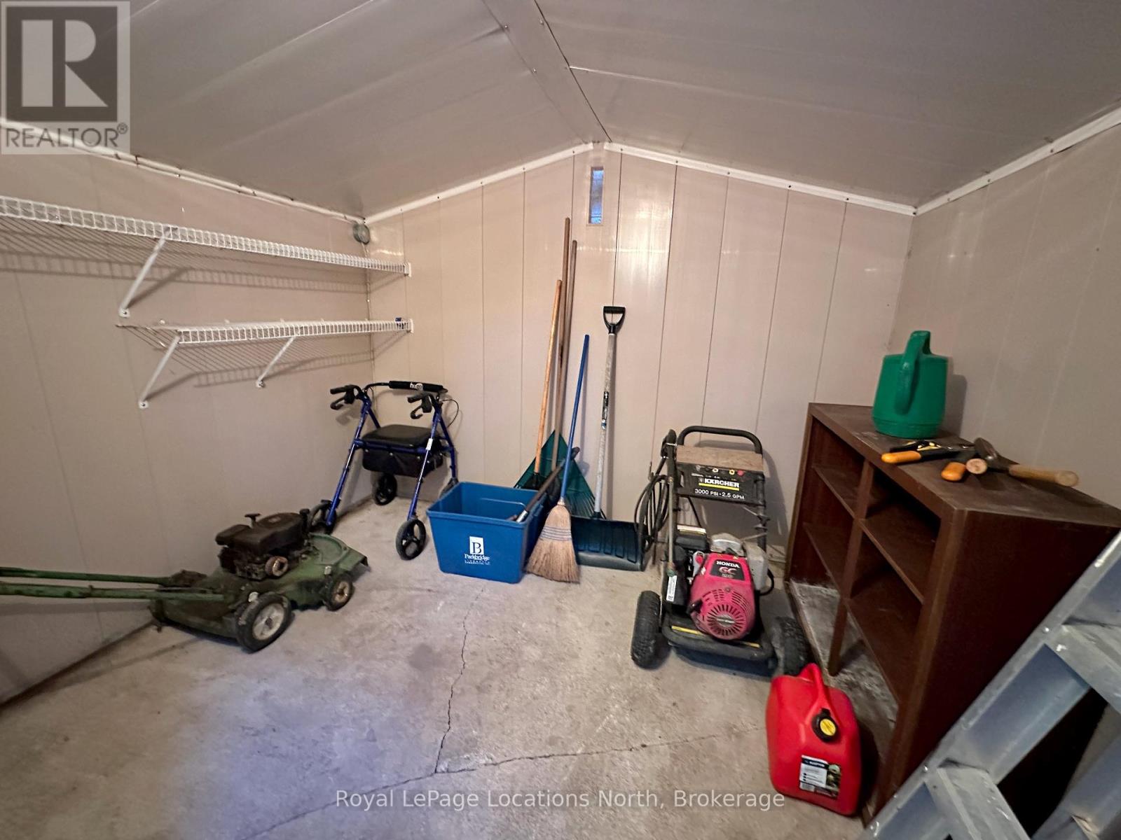 35 The Boardwalk, Wasaga Beach, Ontario  L9Z 3A8 - Photo 11 - S12348263