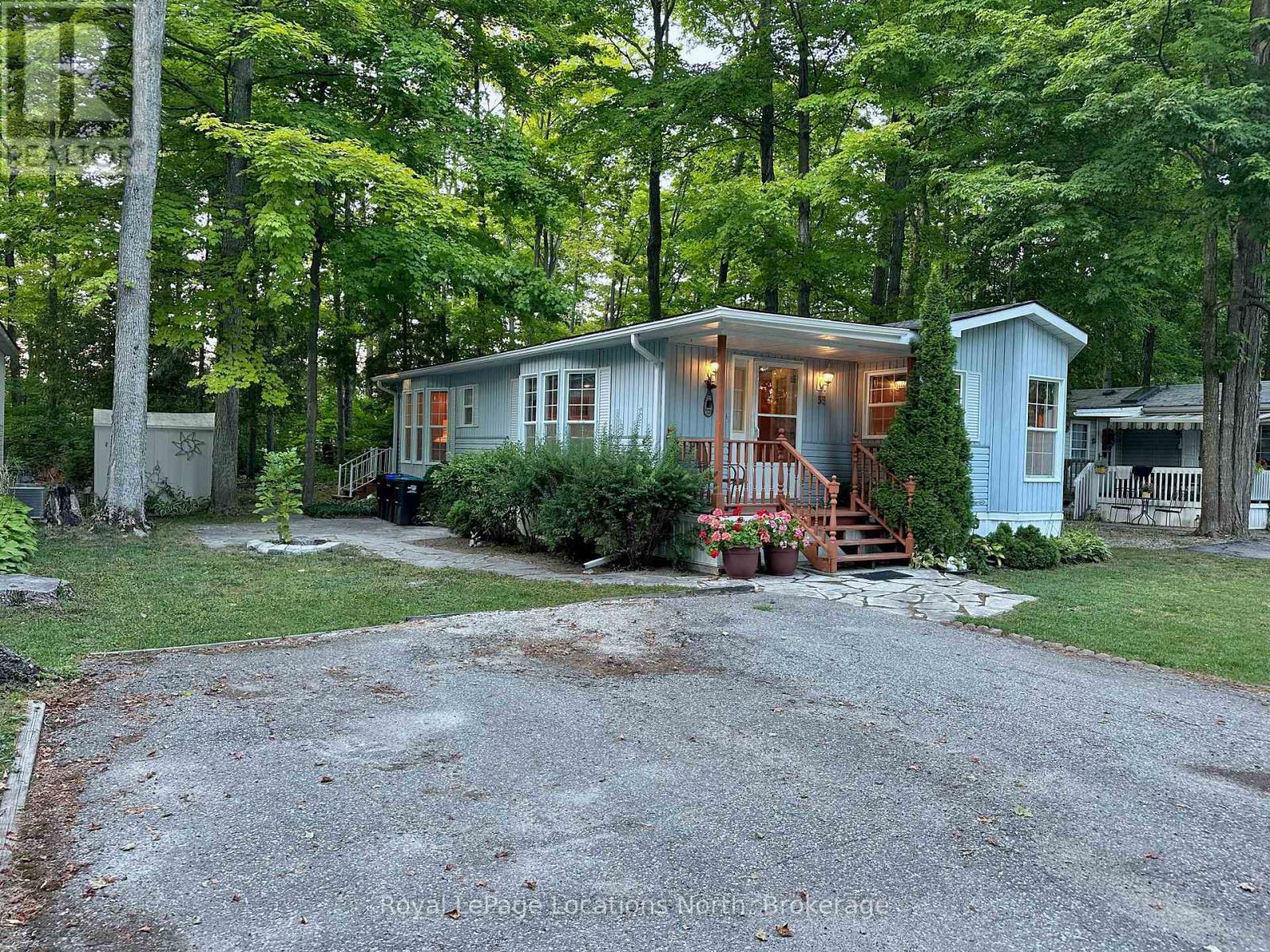35 The Boardwalk, Wasaga Beach, Ontario  L9Z 3A8 - Photo 13 - S12348263