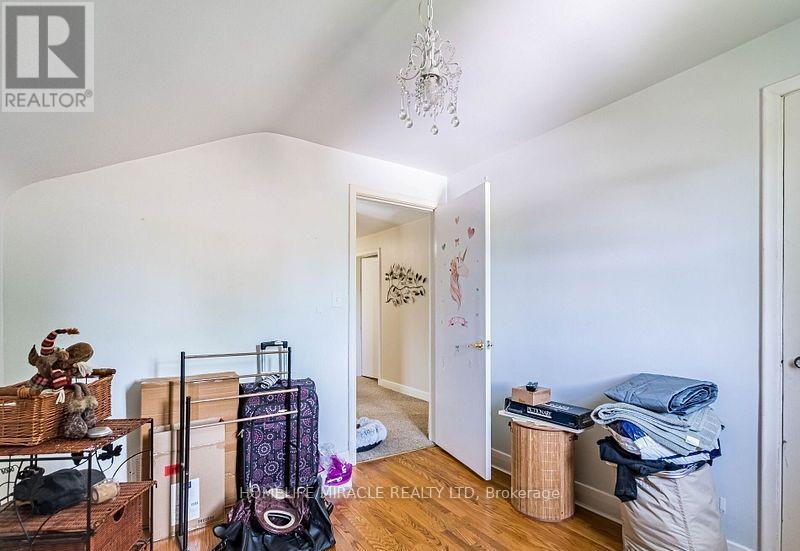 9 Crestview Avenue, Brampton, Ontario  L6R 2R7 - Photo 23 - W12371707
