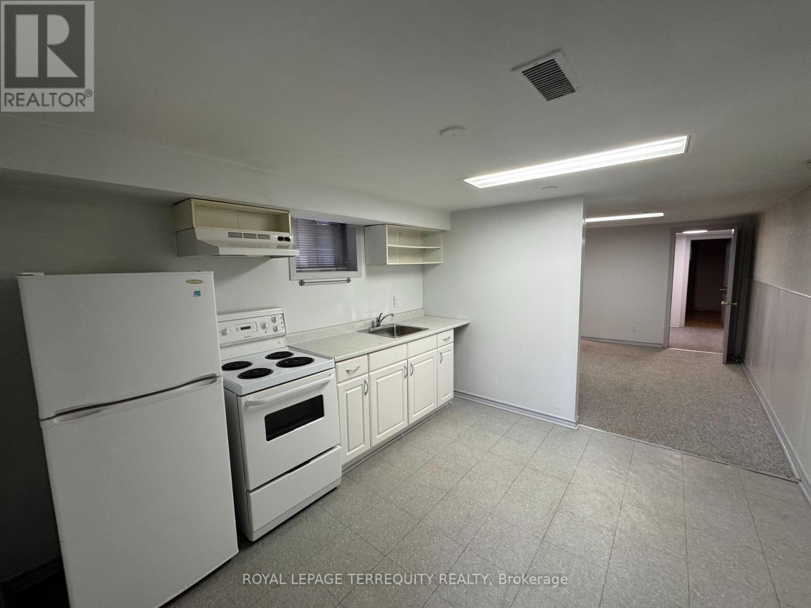 BSMT - 171 CHRISTIE STREET, Toronto, Ontario