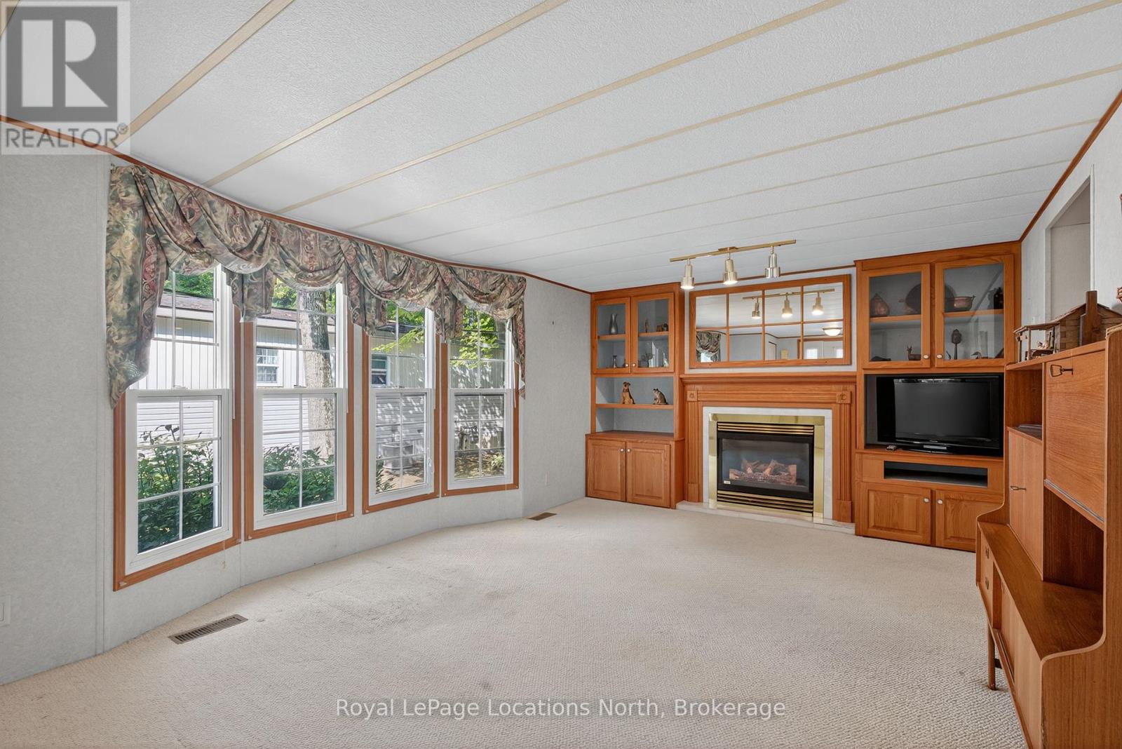 35 The Boardwalk, Wasaga Beach, Ontario  L9Z 3A8 - Photo 18 - S12348263