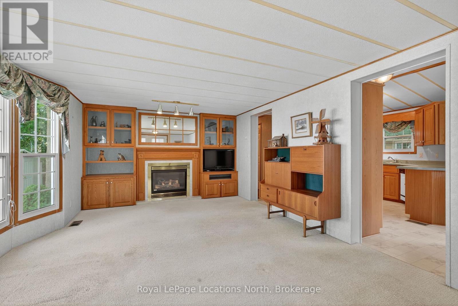 35 The Boardwalk, Wasaga Beach, Ontario  L9Z 3A8 - Photo 17 - S12348263