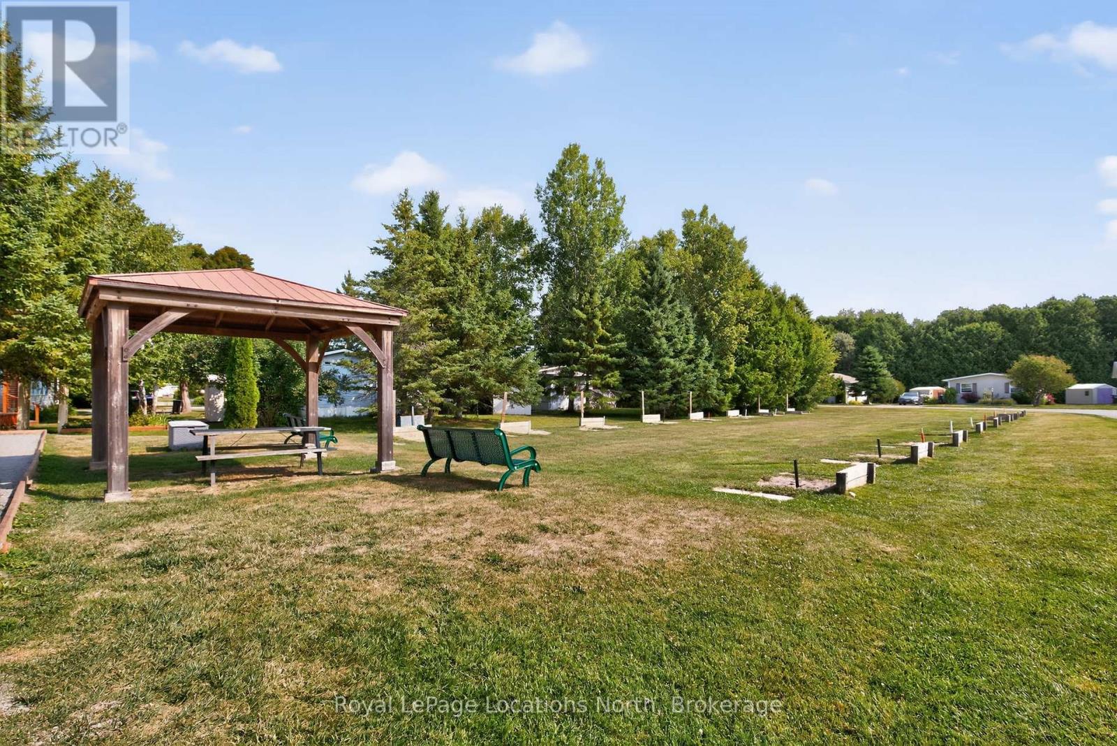 35 The Boardwalk, Wasaga Beach, Ontario  L9Z 3A8 - Photo 38 - S12348263