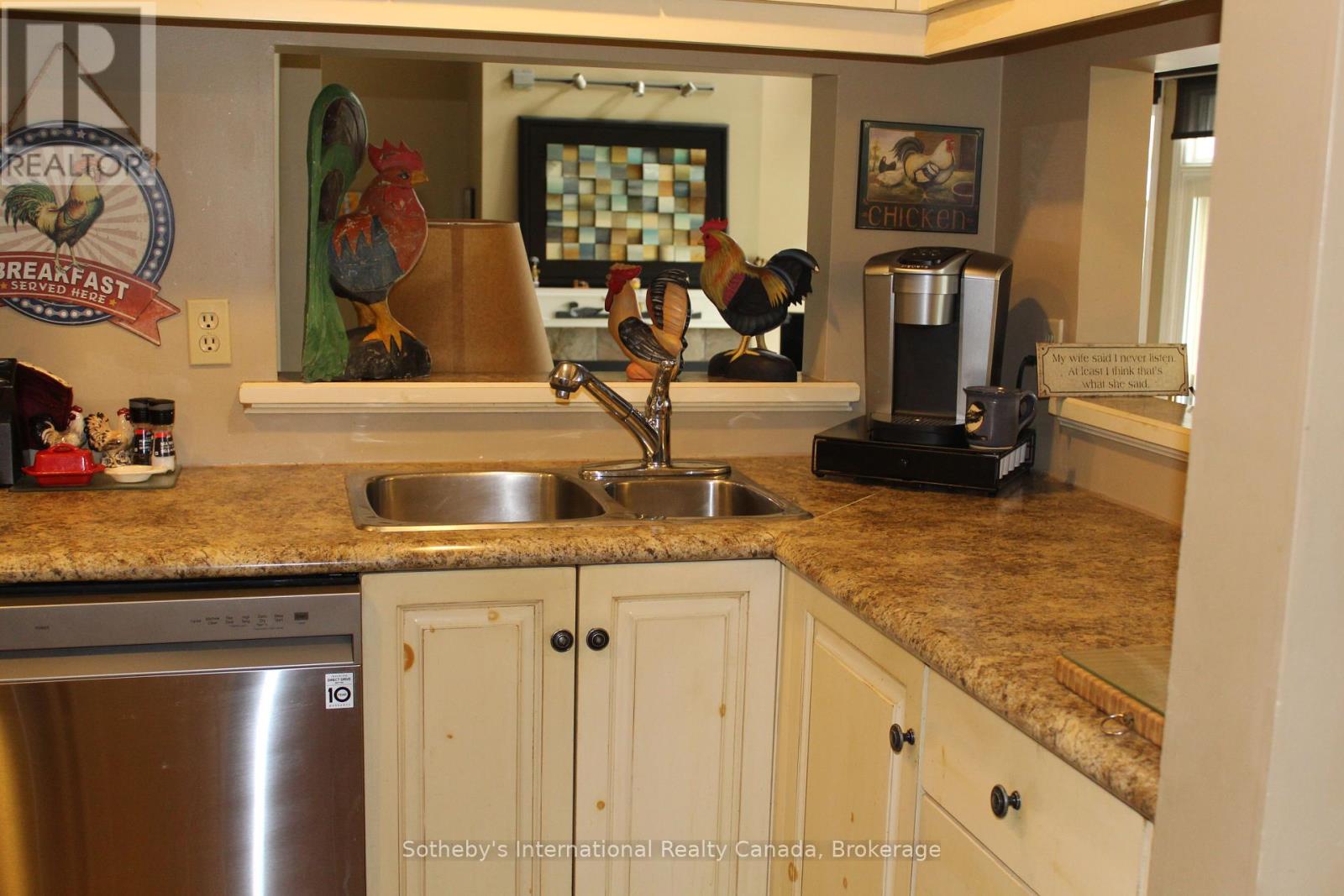 115 - 107 Wintergreen Place, Blue Mountains, Ontario  L9Y 0P8 - Photo 12 - X12371746