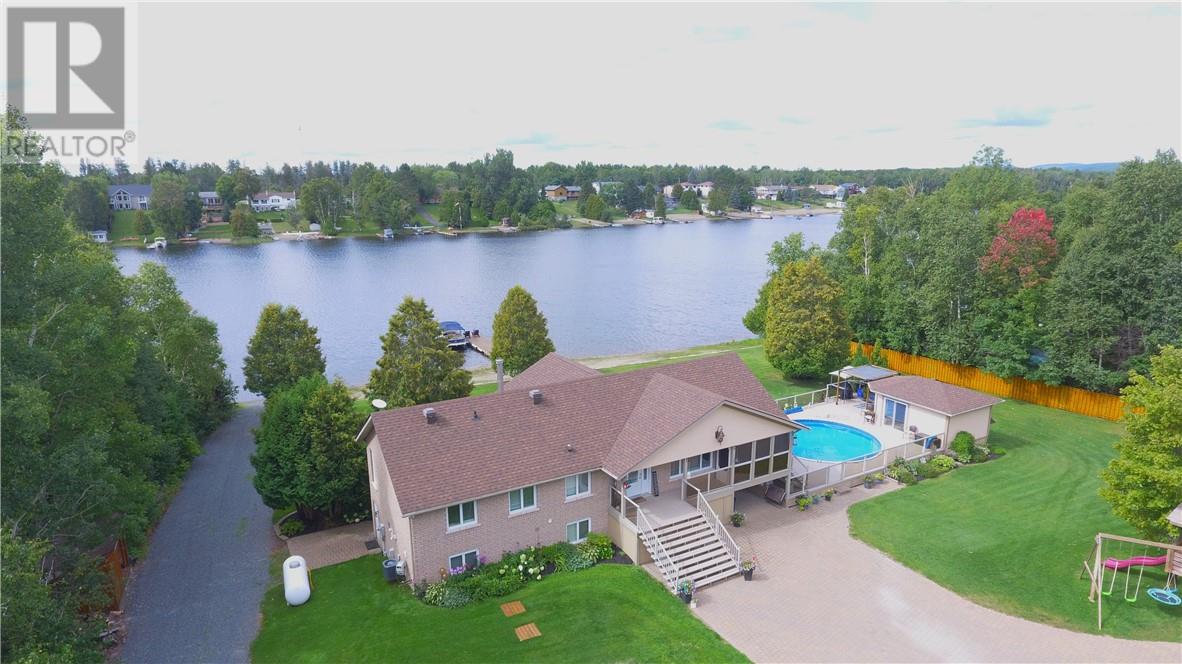 3026 Boivin, Hanmer, Ontario  P3N 1N6 - Photo 2 - 2123633