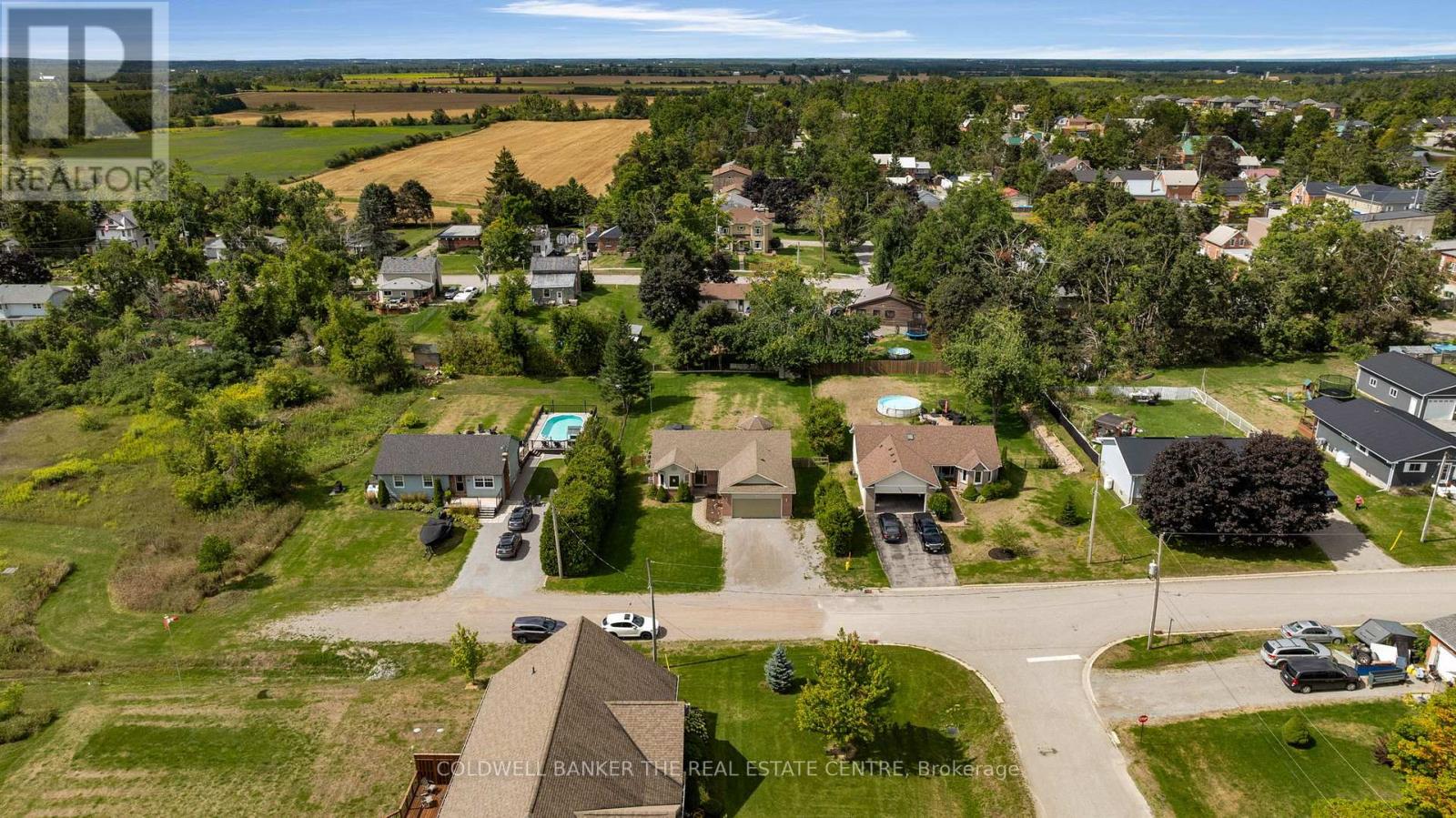 96 Elm Street, Kawartha Lakes, Ontario  K0M 2T0 - Photo 3 - X12369698