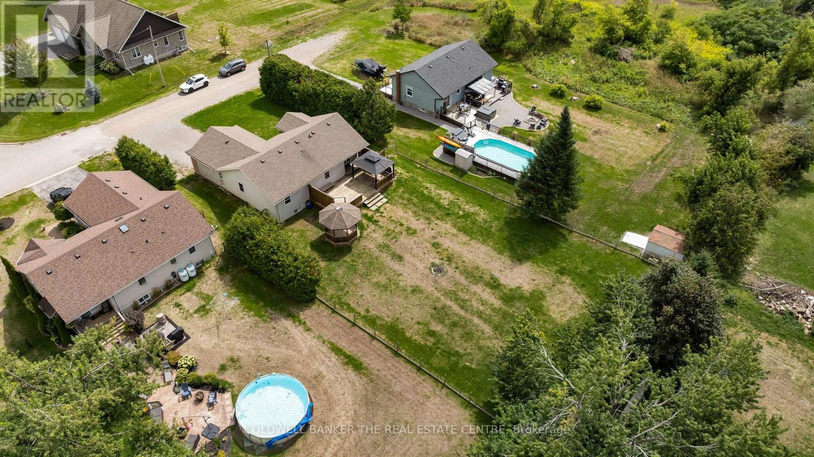 96 Elm Street, Kawartha Lakes, Ontario  K0M 2T0 - Photo 5 - X12369698