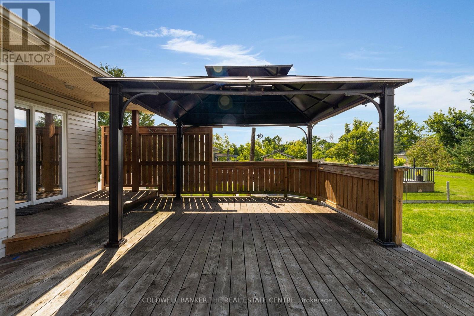 96 Elm Street, Kawartha Lakes, Ontario  K0M 2T0 - Photo 9 - X12369698