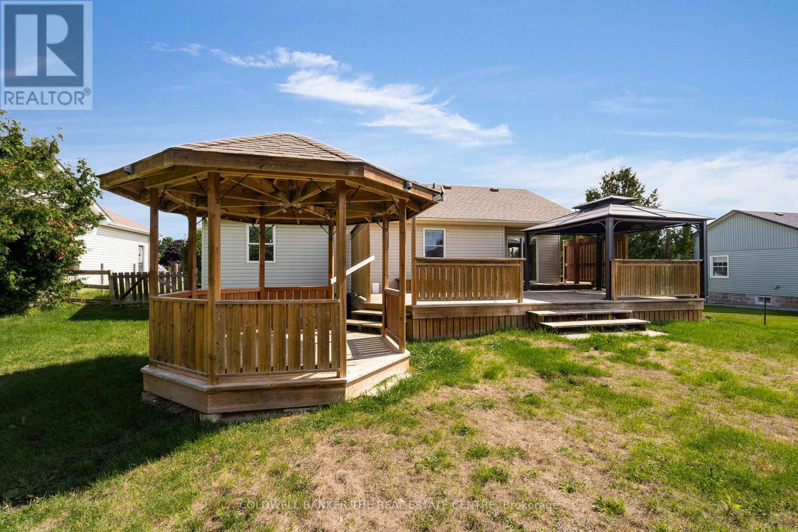 96 Elm Street, Kawartha Lakes, Ontario  K0M 2T0 - Photo 6 - X12369698