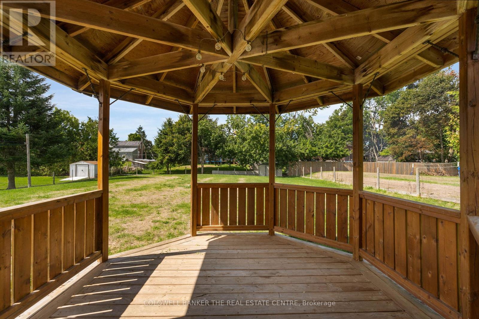 96 Elm Street, Kawartha Lakes, Ontario  K0M 2T0 - Photo 7 - X12369698