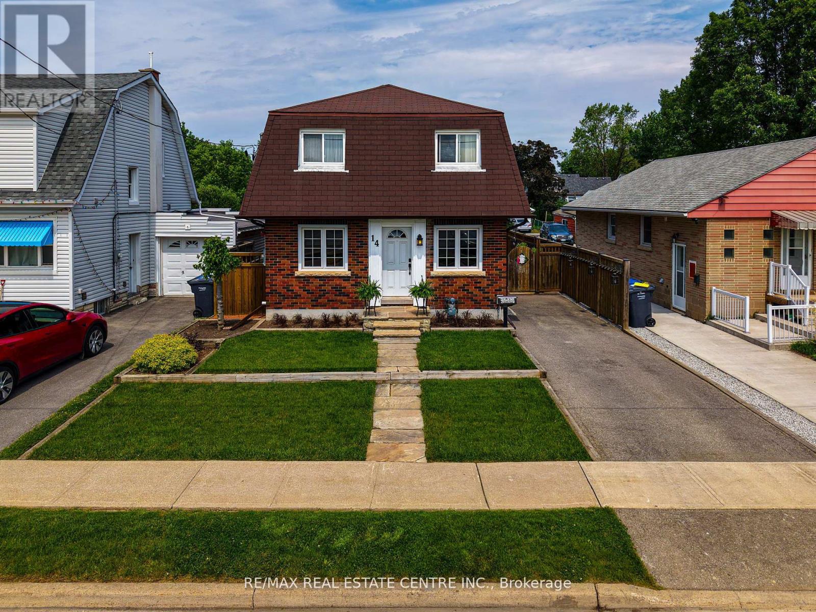 14 ROYCE AVENUE, Brampton, Ontario