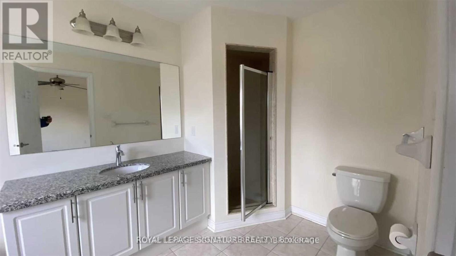 362 Leadwood Gate, Oakville, Ontario  L6M 1L7 - Photo 9 - W12371749