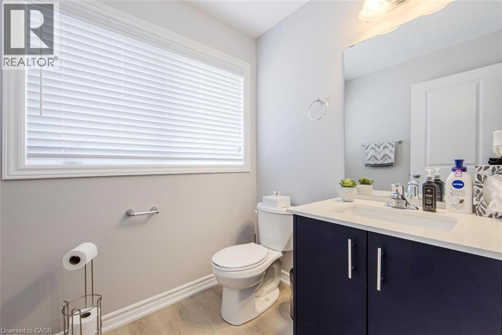 52 Sentinel Lane, Hamilton, Ontario  L9C 0E8 - Photo 21 - 40764799