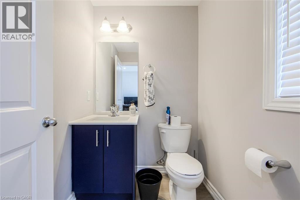 52 Sentinel Lane, Hamilton, Ontario  L9C 0E8 - Photo 8 - 40764799