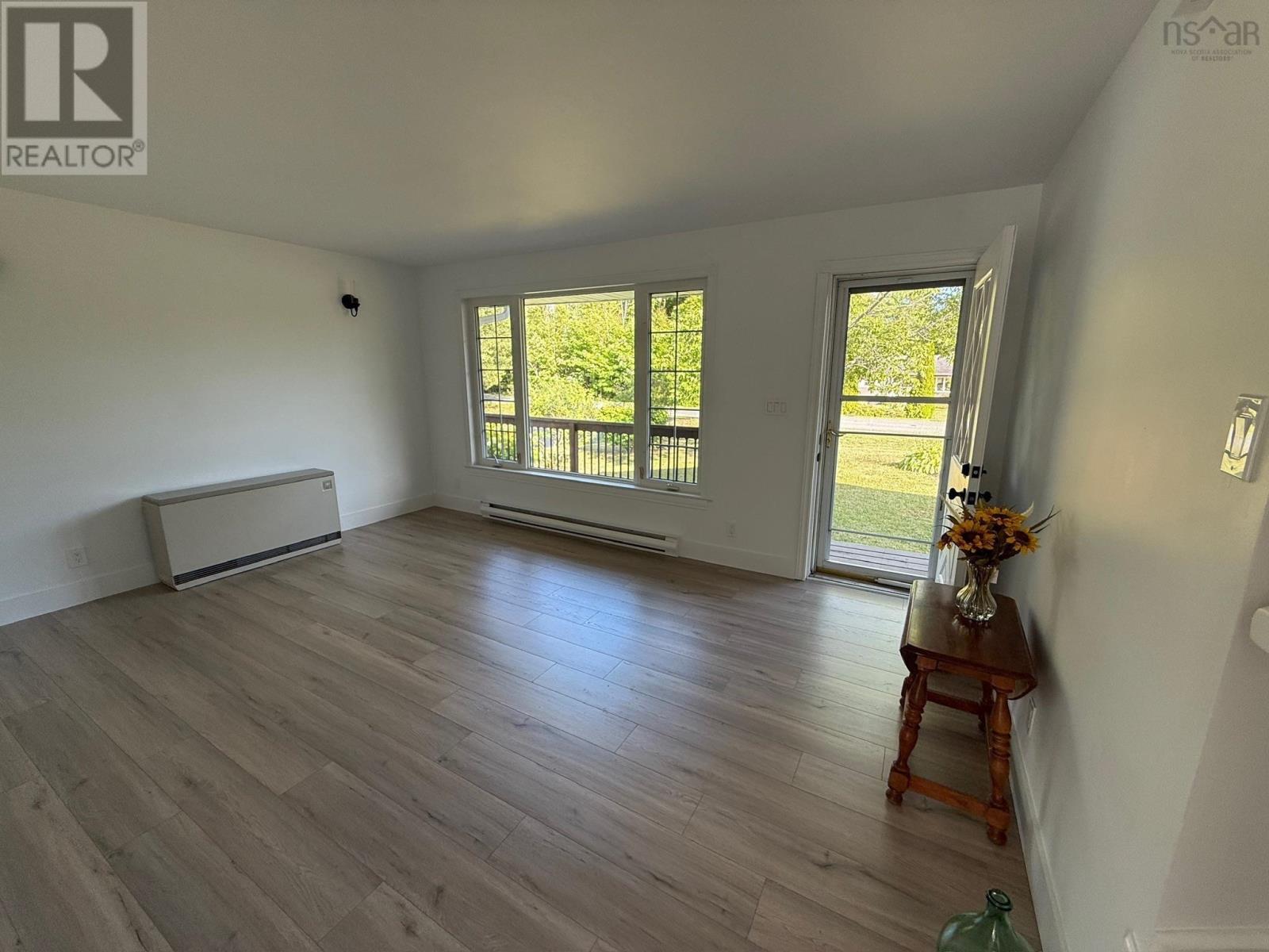 22 Oakland Drive, Howie Centre, Nova Scotia  B1L 1H1 - Photo 3 - 202522000