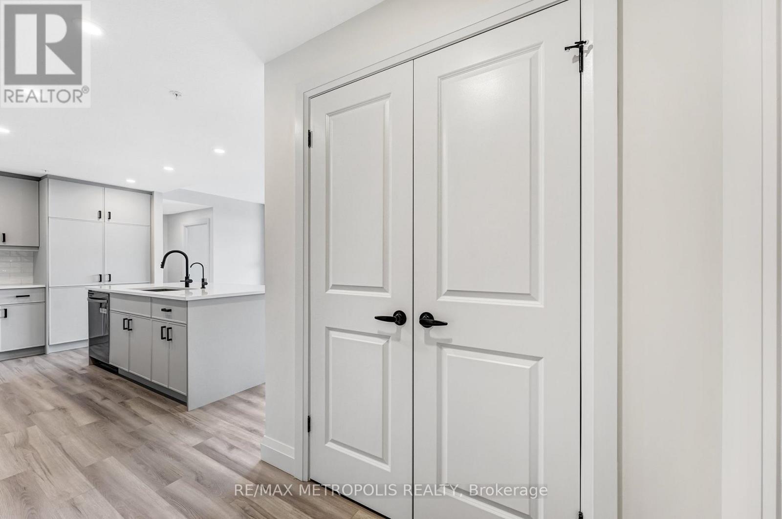 99b Farley Road, Centre Wellington, Ontario  N1M 0J9 - Photo 14 - X12370798