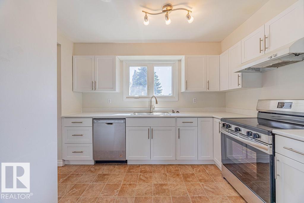 17034 100 St Nw Nw, Edmonton, Alberta  T5J 0N3 - Photo 10 - E4455446