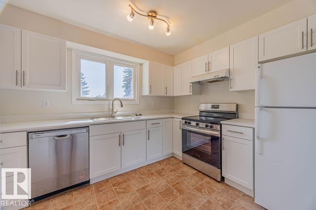 17034 100 St Nw Nw, Edmonton, Alberta  T5J 0N3 - Photo 9 - E4455446