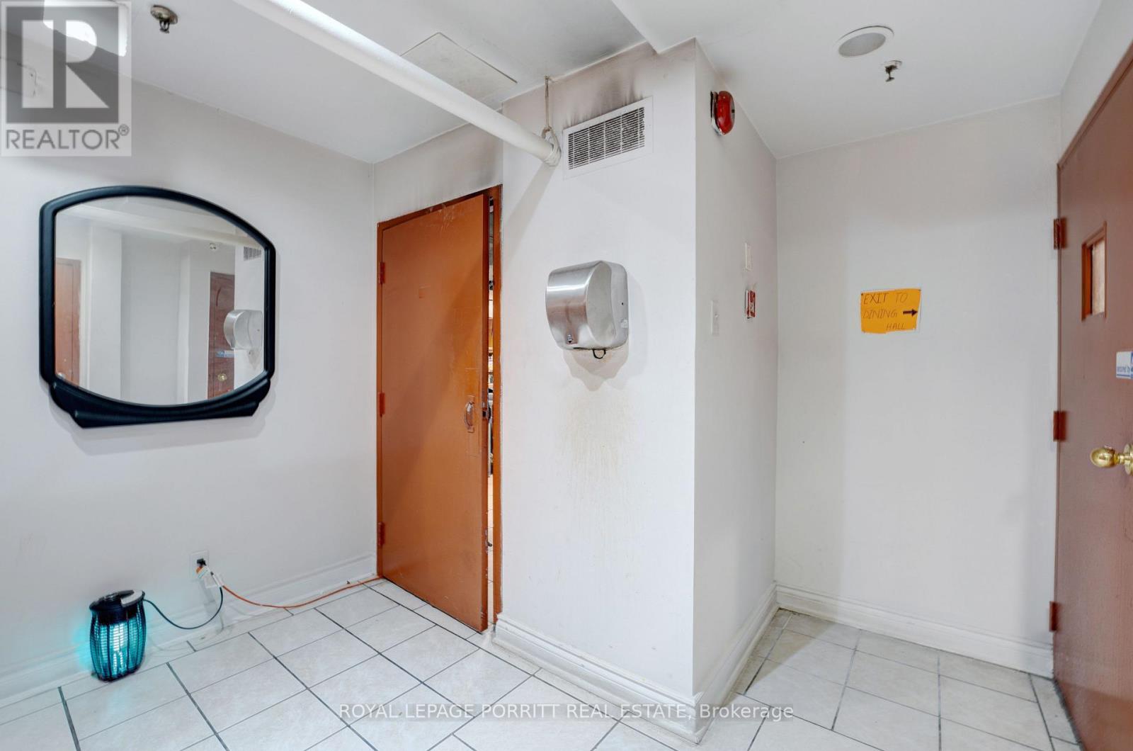 1330 Gerrard Street E, Toronto, Ontario  M4L 1Z1 - Photo 15 - E12371777