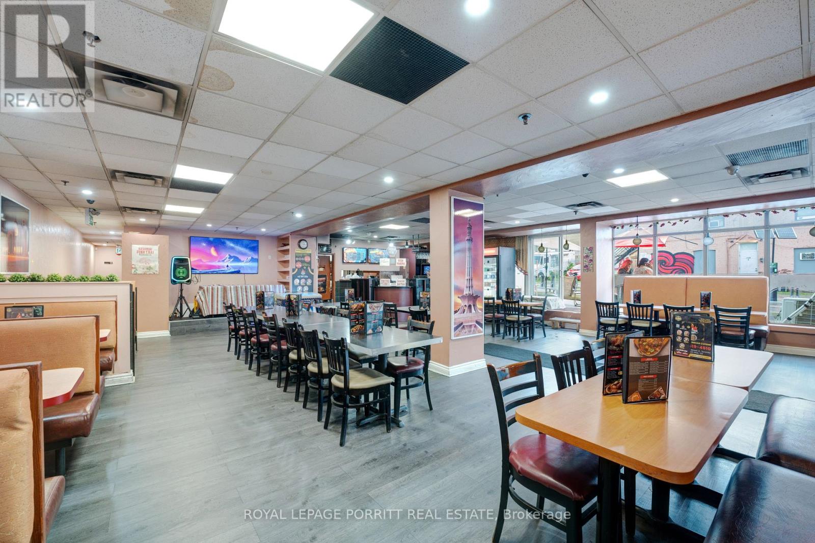 1330 Gerrard Street E, Toronto, Ontario  M4L 1Z1 - Photo 7 - E12371777