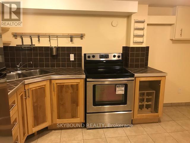 Bsmt - 24 St Lucie Drive, Toronto, Ontario  M9M 1S8 - Photo 10 - W12371786