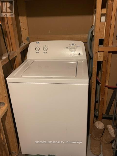 Bsmt - 24 St Lucie Drive, Toronto, Ontario  M9M 1S8 - Photo 13 - W12371786