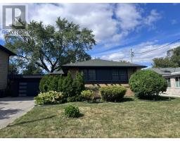 26 Trophy Drive, Toronto (Victoria Village), Ca