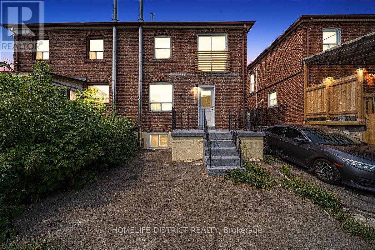 Property at 2055 EGLINTON AVENUE W image 2