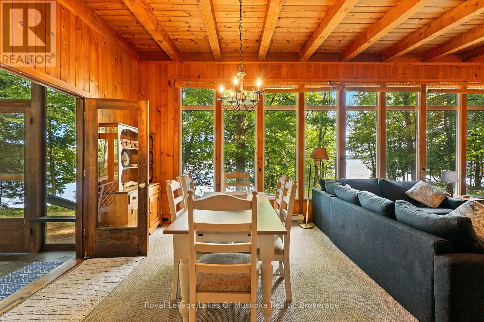 1053 Robson Lane, Lake Of Bays, Ontario  P0A 1H0 - Photo 17 - X12371838