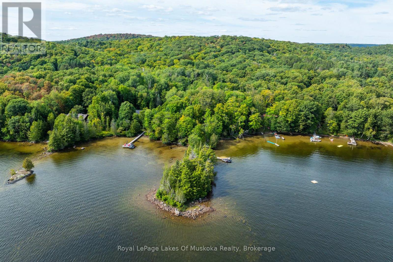 1053 Robson Lane, Lake Of Bays, Ontario  P0A 1H0 - Photo 22 - X12371838