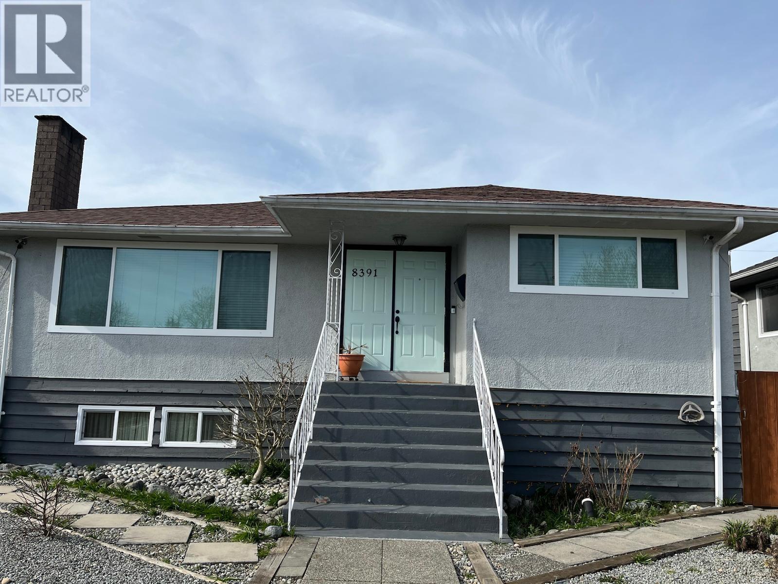 8391 11th Avenue, Burnaby, British Columbia  V3N 2P5 - Photo 2 - R3036154