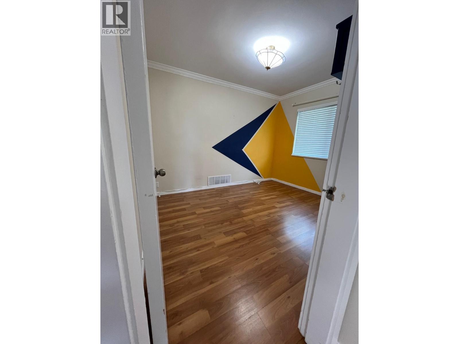 8391 11th Avenue, Burnaby, British Columbia  V3N 2P5 - Photo 11 - R3036154