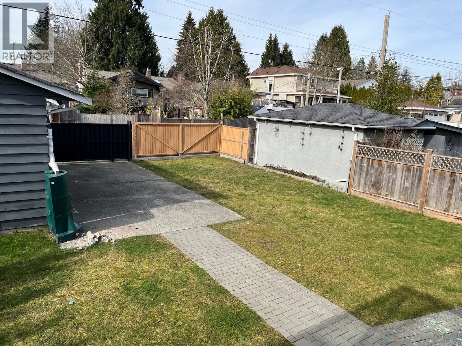 8391 11th Avenue, Burnaby, British Columbia  V3N 2P5 - Photo 12 - R3036154