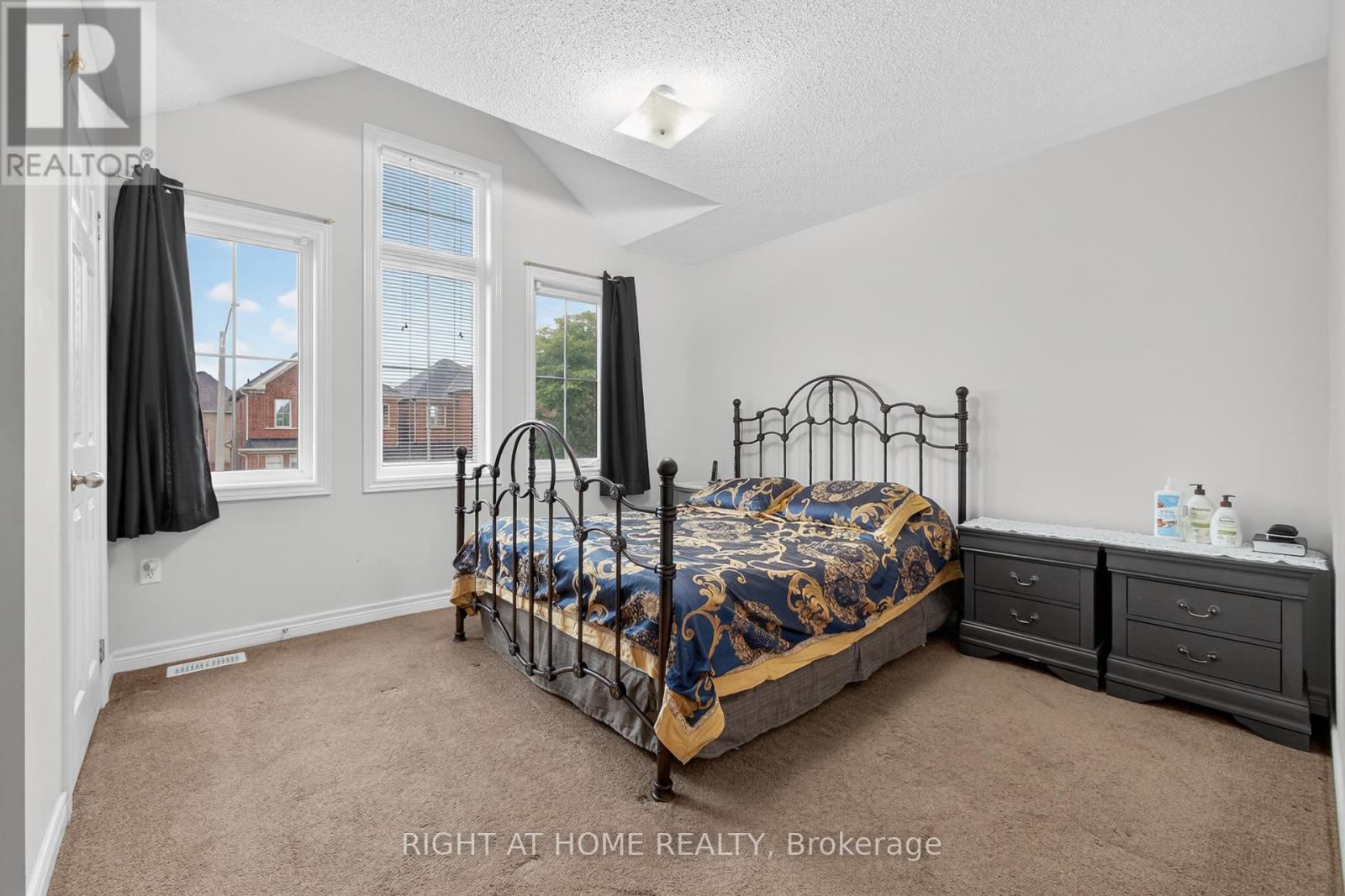 147 Betony Drive, Richmond Hill, Ontario  L4E 0P3 - Photo 17 - N12371825