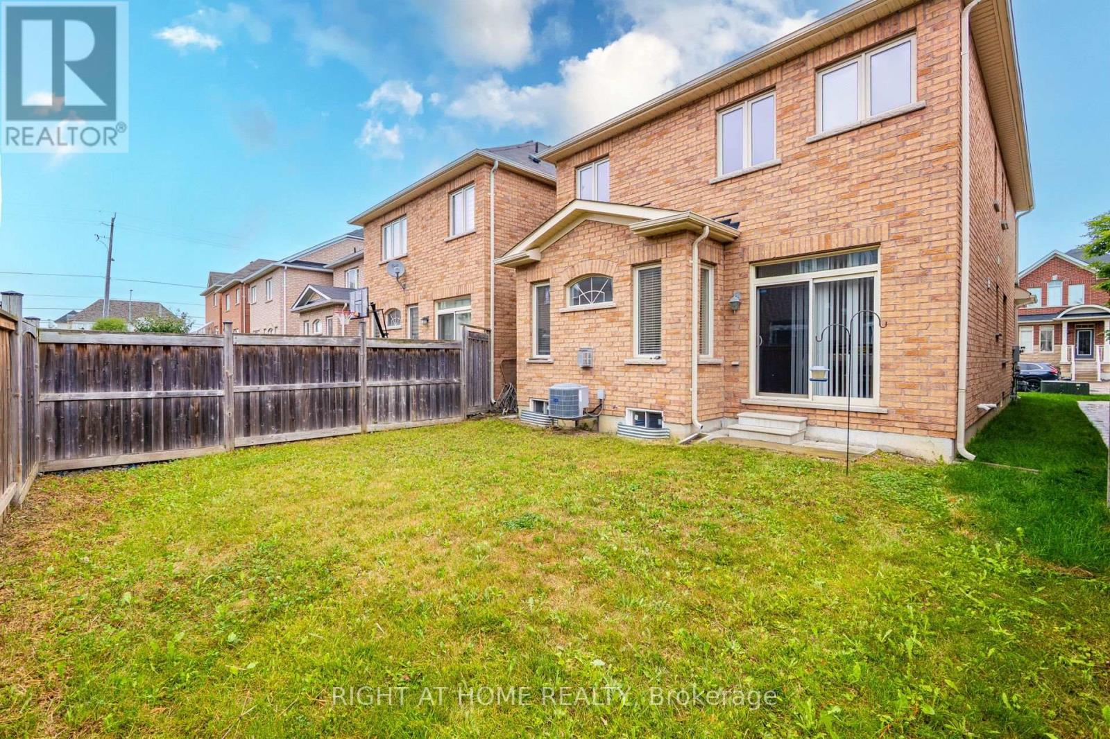 147 Betony Drive, Richmond Hill, Ontario  L4E 0P3 - Photo 23 - N12371825