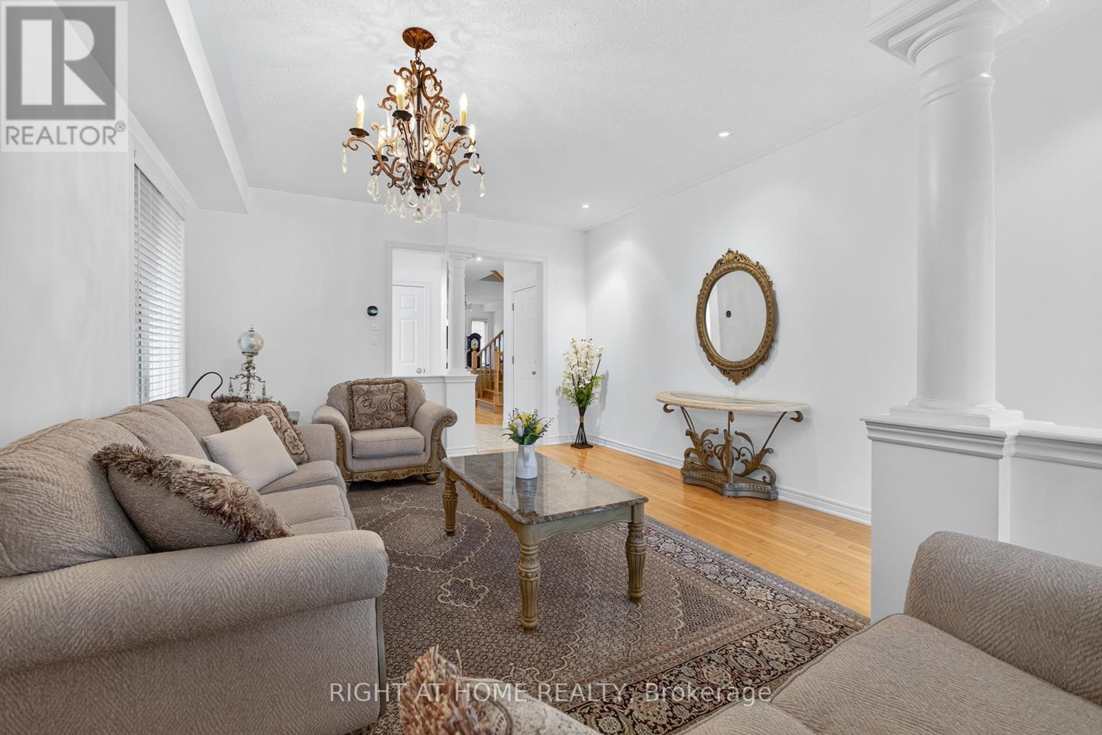147 Betony Drive, Richmond Hill, Ontario  L4E 0P3 - Photo 7 - N12371825